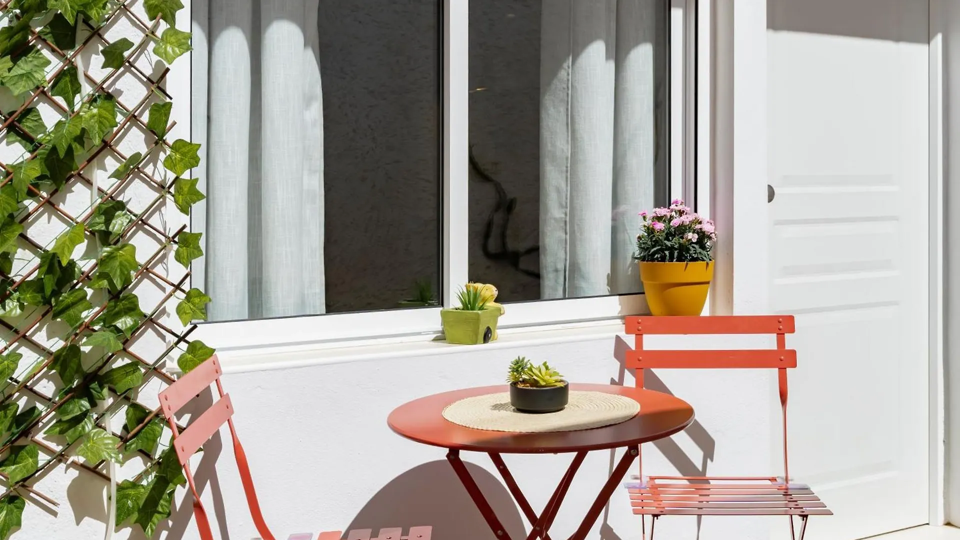 Bonito Estudio Carihuela Con Terraza, Wifi, Playa A 150 Metros Torremolinos 0*,  Španělsko