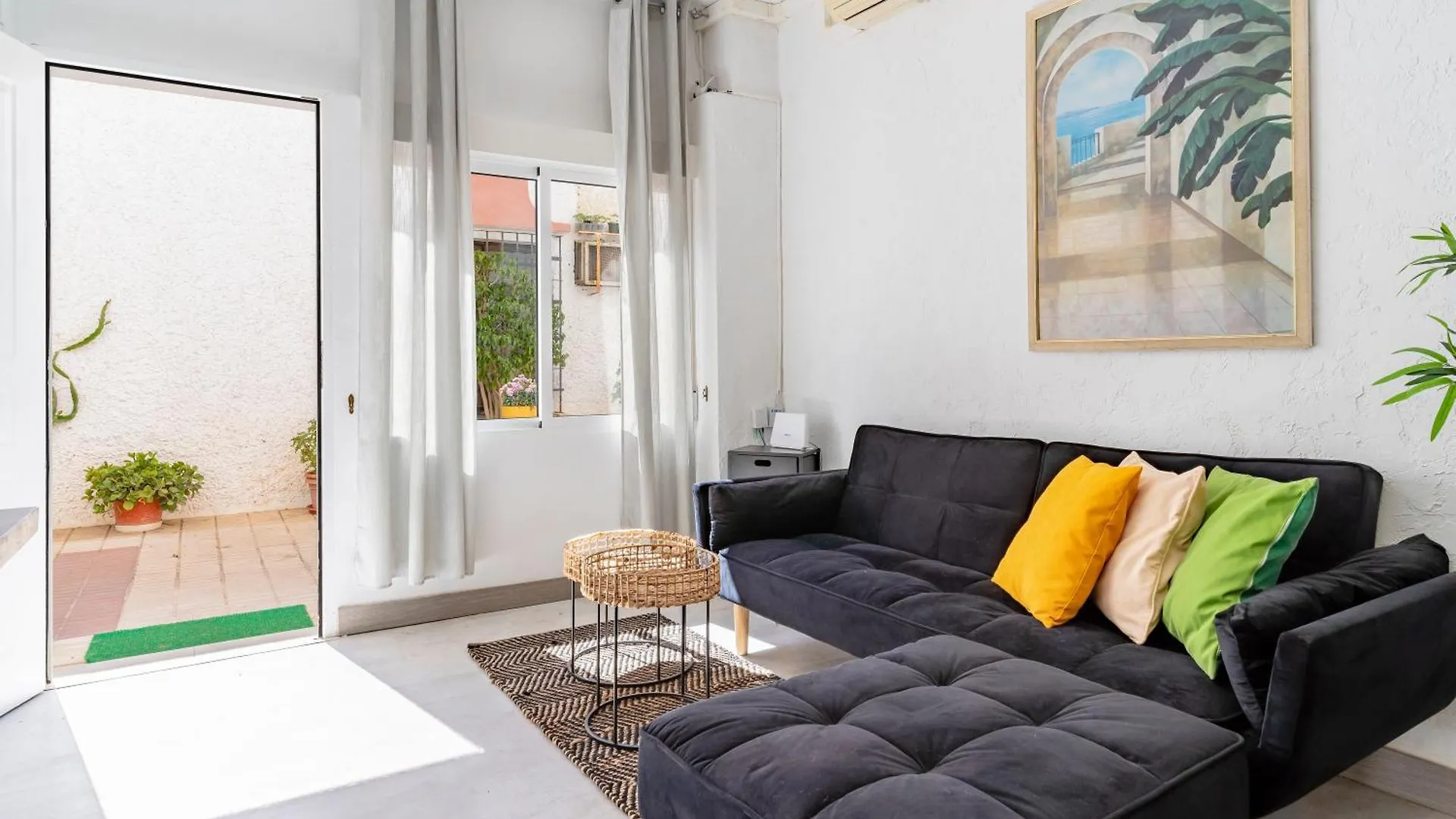 Bonito Estudio Carihuela Con Terraza, Wifi, Playa A 150 Metros Torremolinos Španělsko